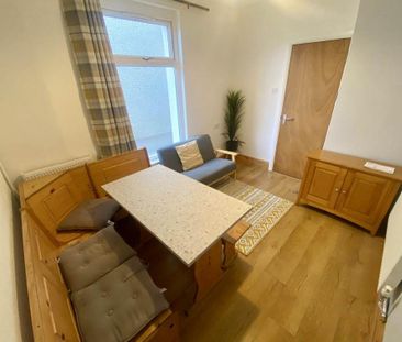 4 bedroom house to rent - Photo 3