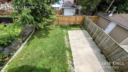 Completely Renovated 2 Bed, 1 Office and 1 Bathroom Upper Unit in Downtown Windsor - Photo 2