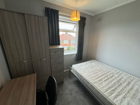 Newland Park Drive, Hull Road - P1754 - Photo 5