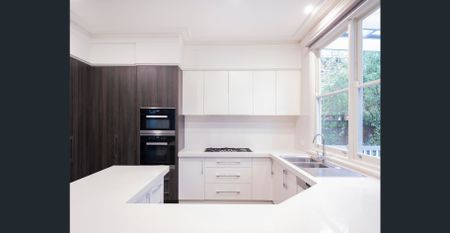 Renovated Family Home - Photo 2