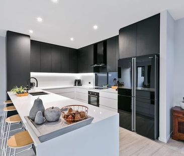 Beautiful 3 Bedroom Home in Sunshine Cove! - Photo 4