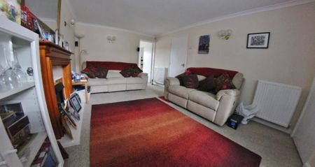 Hayeley Drive, Bristol, Gloucestershire, BS32 8AE - Photo 2