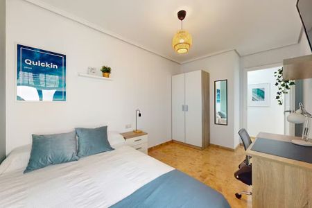 Avinguda de Peris i Valero, Valencia, Valencian Community 46006 - Photo 4