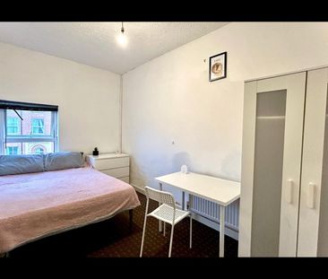 Room in a Shared Flat, Arundel Street, NG7 - Photo 5