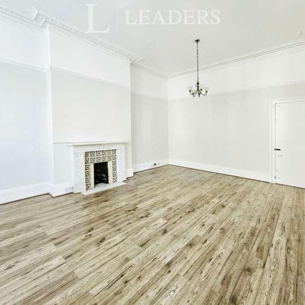 Second Avenue, Hove, BN3 - Photo 1