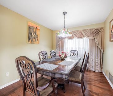 For Lease - 356 Laurentian Avenue, Mississauga, Ontario - Photo 4