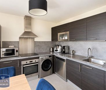 Location Appartement 3 pièces 66m² SATHONAY CAMP 69580 - Photo 3
