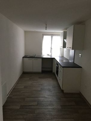 Location Appartement 3 pièces 77m² - Photo 1