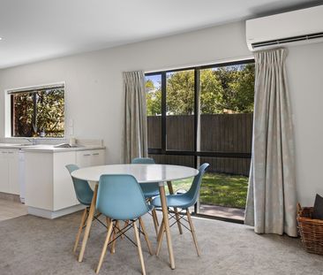 3 bedroom home in St Albans double garage - Photo 1