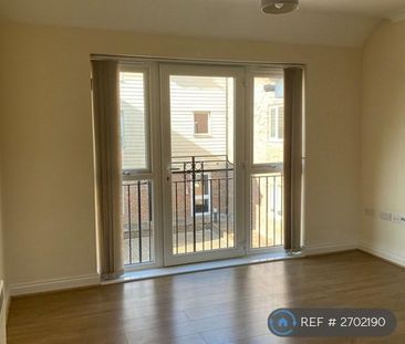 2 bedroom flat to rent - Photo 2