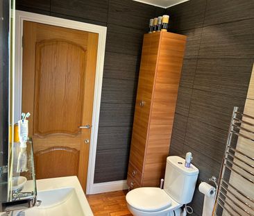 Room in a Shared House, Lancelot Crescent, HA0 - Photo 2