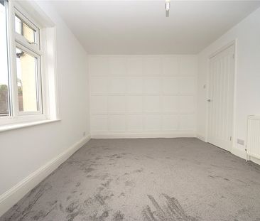 2 bed terraced house to rent in Cambridge Place, Scarborough, YO12 - Photo 3