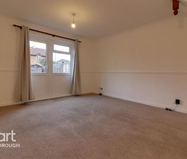 2 bedroom semi-detached house to rent - Photo 4