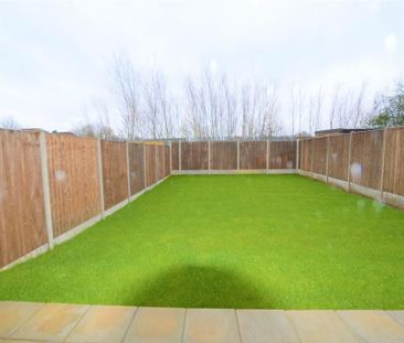 4 bedroom terraced house to rent - Photo 3