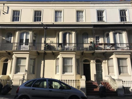 2 bedroom apartment to rent - Photo 1