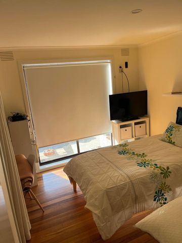 Sunshine West - Photo 3