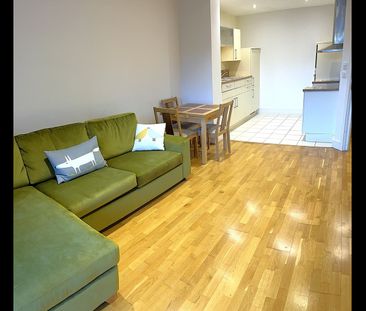 1 Bed Flat, Merchants House, SE10 - Photo 2