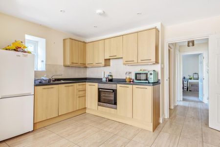 1 bedroom flat to rent - Photo 4