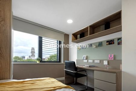 Deluxe Ensuite Plus - Photo 3