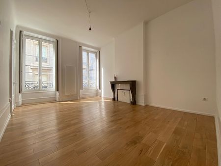 Location Appartement 4 pièces 86m² BESANCON 25000 - Photo 4