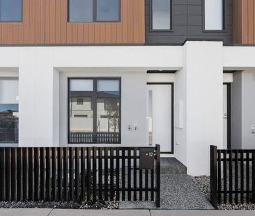 Stylish 2-Bedroom Townhouse in Donnybrook! - Photo 2