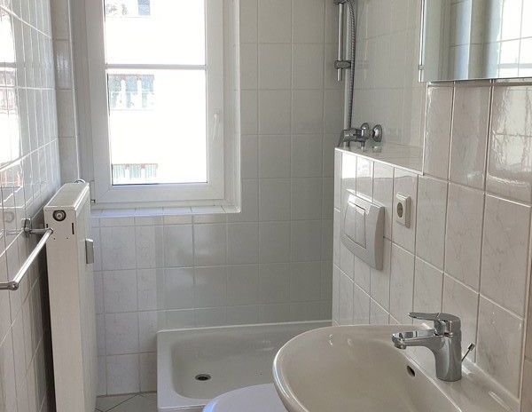 Gepflegte 2 Zimmer Wohnung! - Foto 1