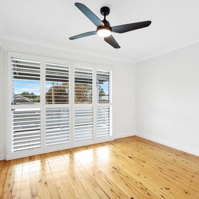 Stunning Family Home in Davistown - Photo 1