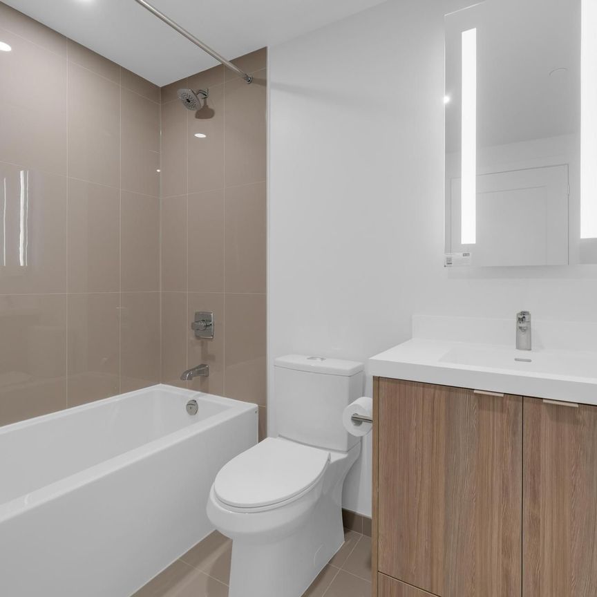 For Lease - 60 Central Park Roadway N/A Unit# 601, Toronto, Ontario - Photo 1