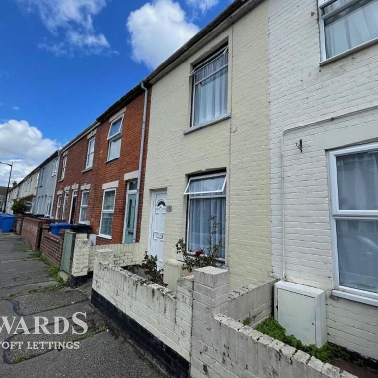 3 bedroom terraced house to rent - Photo 1