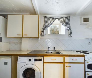 1 bedroom semi-detached house to rent - Photo 1