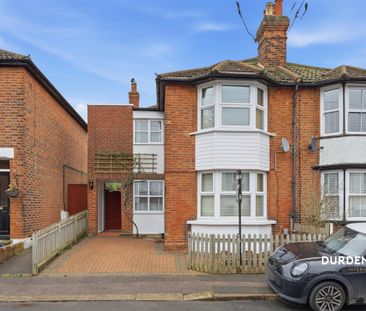 Bower Vale, Epping, CM16 - Photo 4