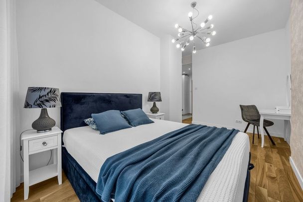 Wysoki standard Garaż 47.68 m² - Фото 1