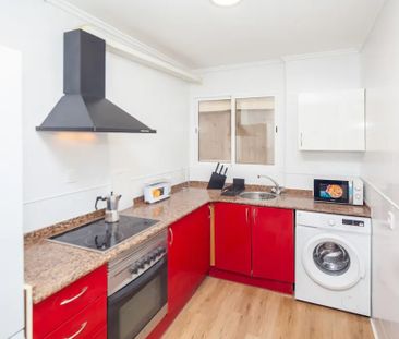 Carrer de les Illes Canàries, Valencia, Valencian Community 46023 - Photo 6