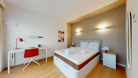 Calle de Anastasio Herrero, Madrid, Community of Madrid 28020 - Photo 3