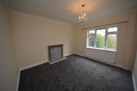 2 bedroom end of terrace house to rent - Photo 4