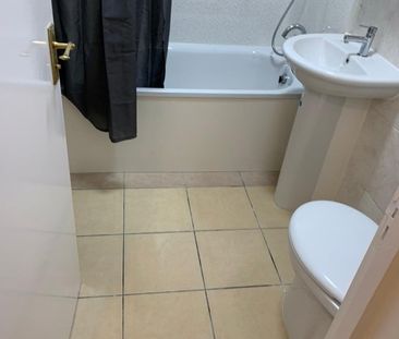 1 Bed Flat, Ingleby Road, IG1 - Photo 4