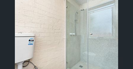 Light Filled and Position Perfect - Photo 5