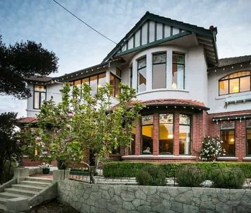 Spacious furnished private room in Central City (Power, Internet in... - Photo 4