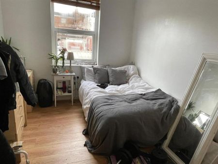 5 bedroom private hall to rent - Photo 5