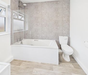 Willow Road, Loughborough, LE11 2JX - Photo 4