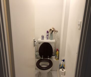 Room in a Shared Flat, St. Thomas's Square, E9 - Photo 4