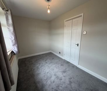 2 bedroom property to rent - Photo 3