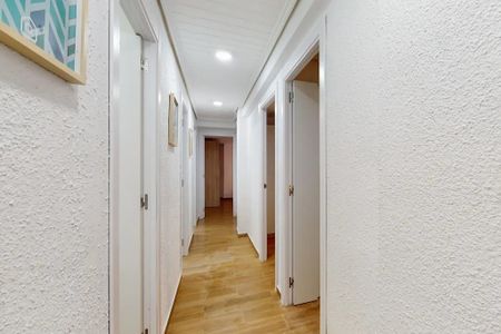 Carrer Rodrigo de Pertegàs, Valencia, Valencian Community 46023 - Photo 5