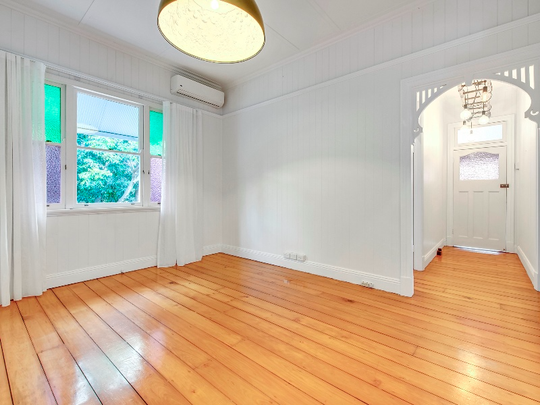 43 Leonard Street, Woolloongabba, QLD - Photo 1