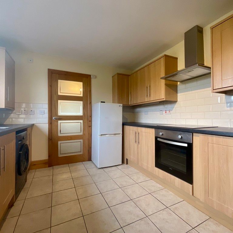 2 bedroom End Terraced House to let - Photo 1