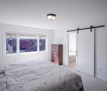 For Lease - 74 Amos Lehman Way, Whitchurch-Stouffville, Ontario - Photo 3