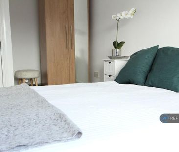 6 bedroom terraced house to rent - Photo 1