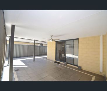 12 Obsidian Way, Byford, WA 6122 - Photo 4