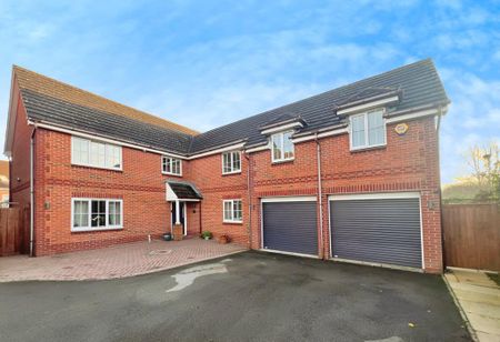 6 bedroom detached house to rent - Photo 2