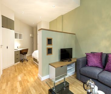 Apt 67, Q Two Residence - Photo 6